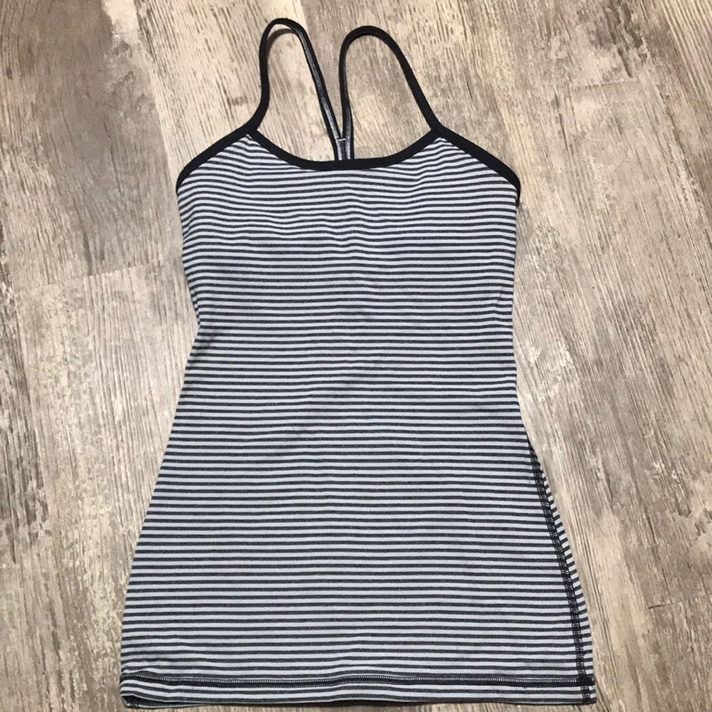 Lululemon workout tank